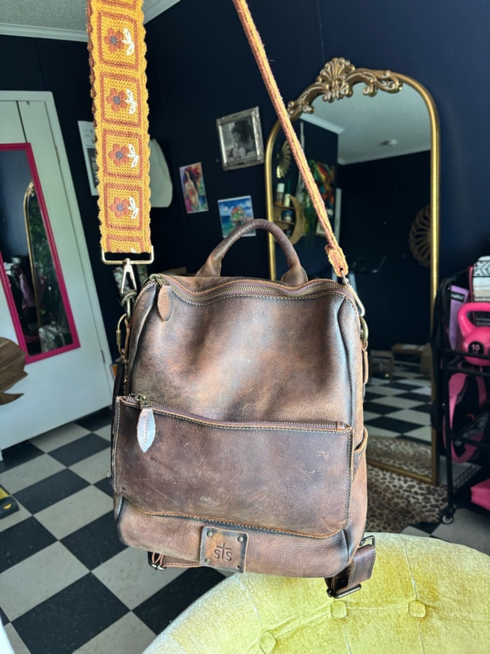 STS Ranchwear Brown Leather Convertible Bag with Strap - Picture 11 of 13